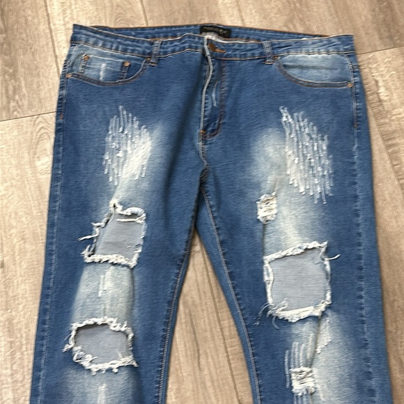 American Bazi women’s distressed jeans size 3xl plus size jeans in great shape - Picture 6 of 6